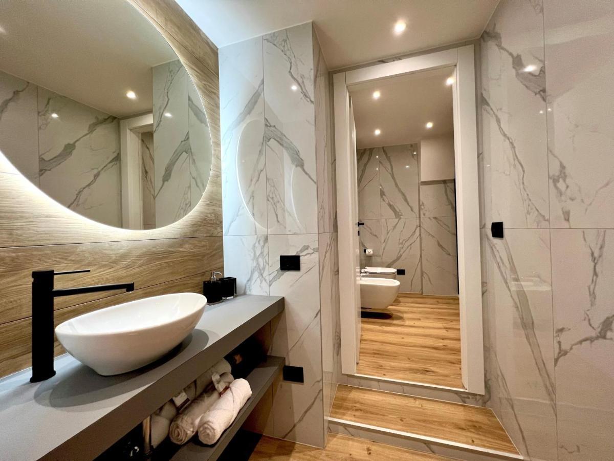 Prestige Duomo Apartment - Lake Como Luaran gambar